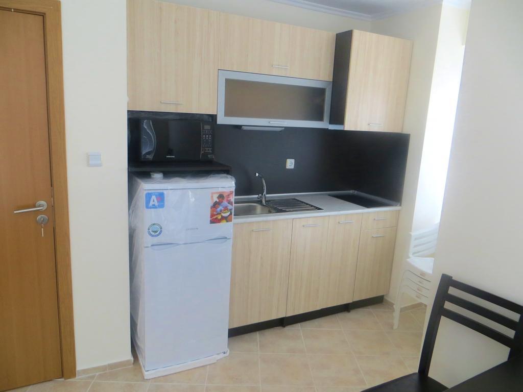 Apartments In Azalia 2 Complex نيسيبار الغرفة الصورة